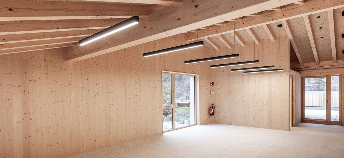 Feuerwehr und Vereinshaus Mötz